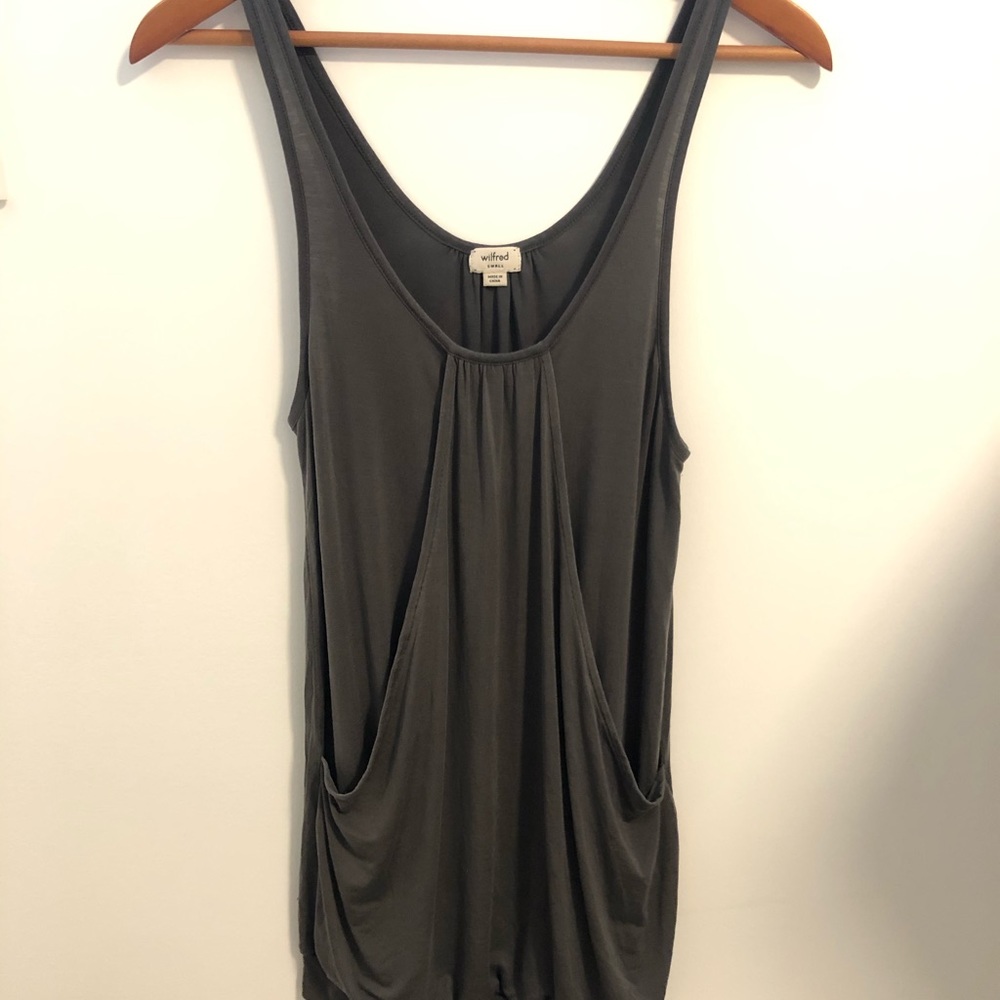 Wilfred top